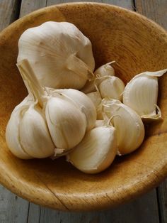 손톱이 갈라지는 이유 잘 부러지는 깨지는 이유 해결 방법