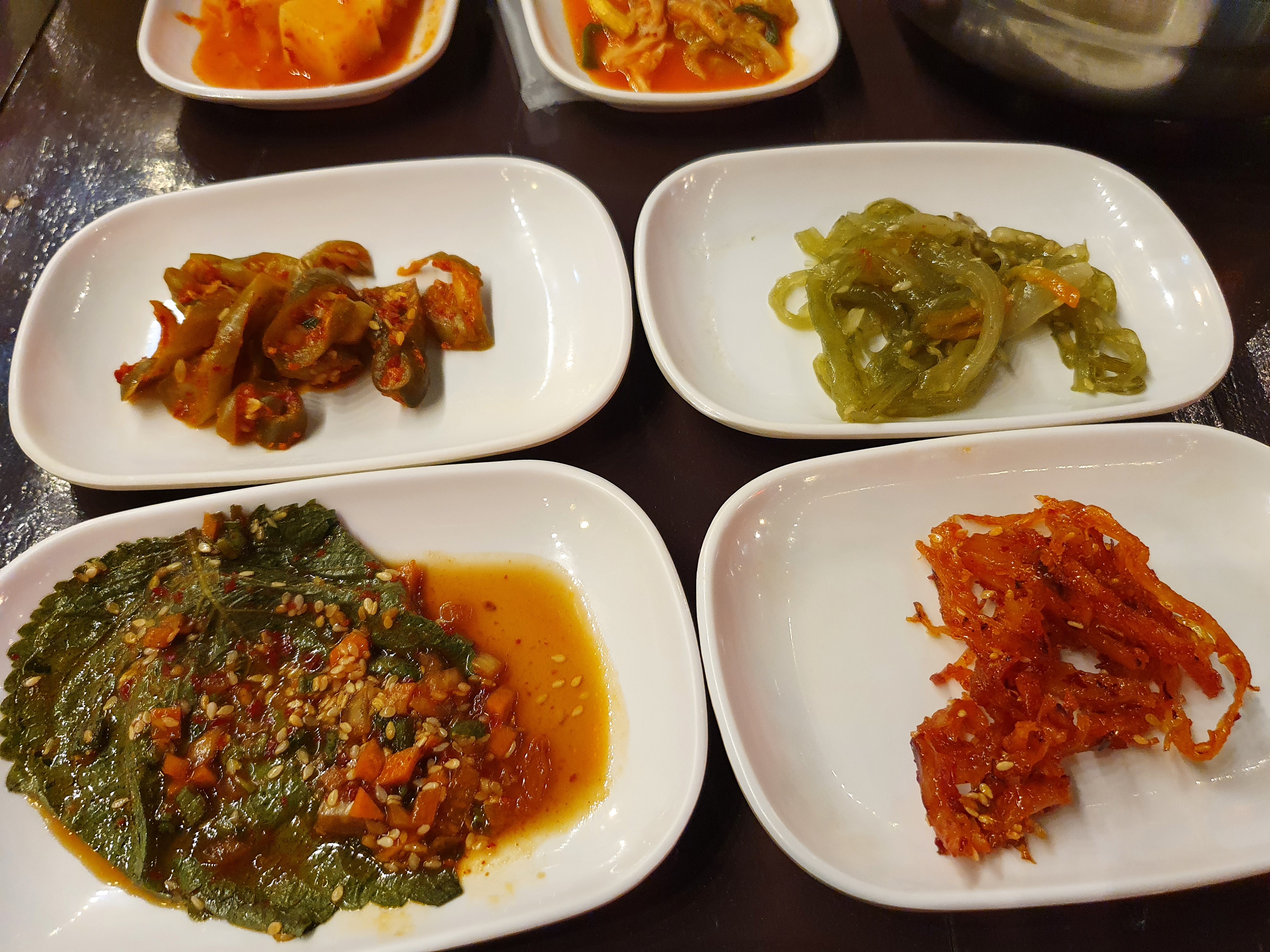파타야 붉은개미 한식당 반찬
