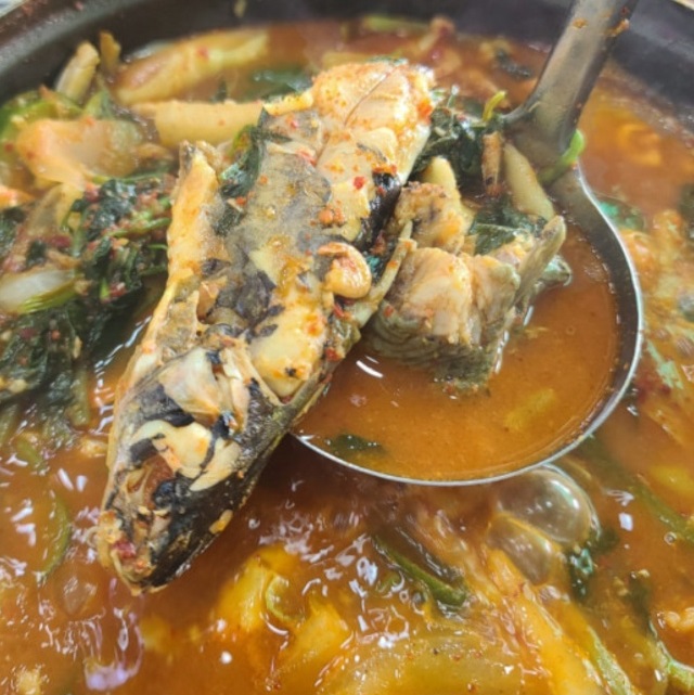 어수제비-어제비-민물매운탕-임진강쉼터어부식당