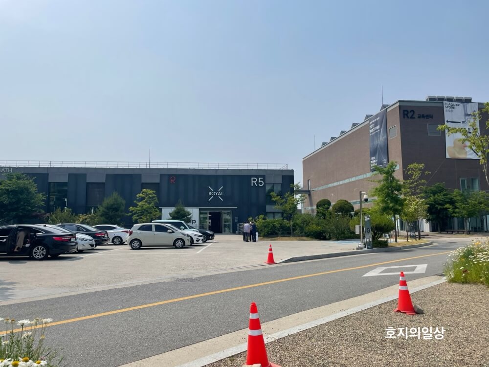 에이씨티그라운드 화성ICT생활문화센터 - 건물 외관