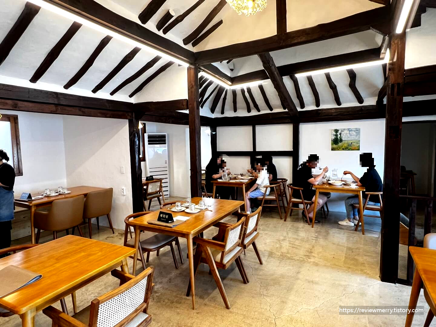 식당 내부