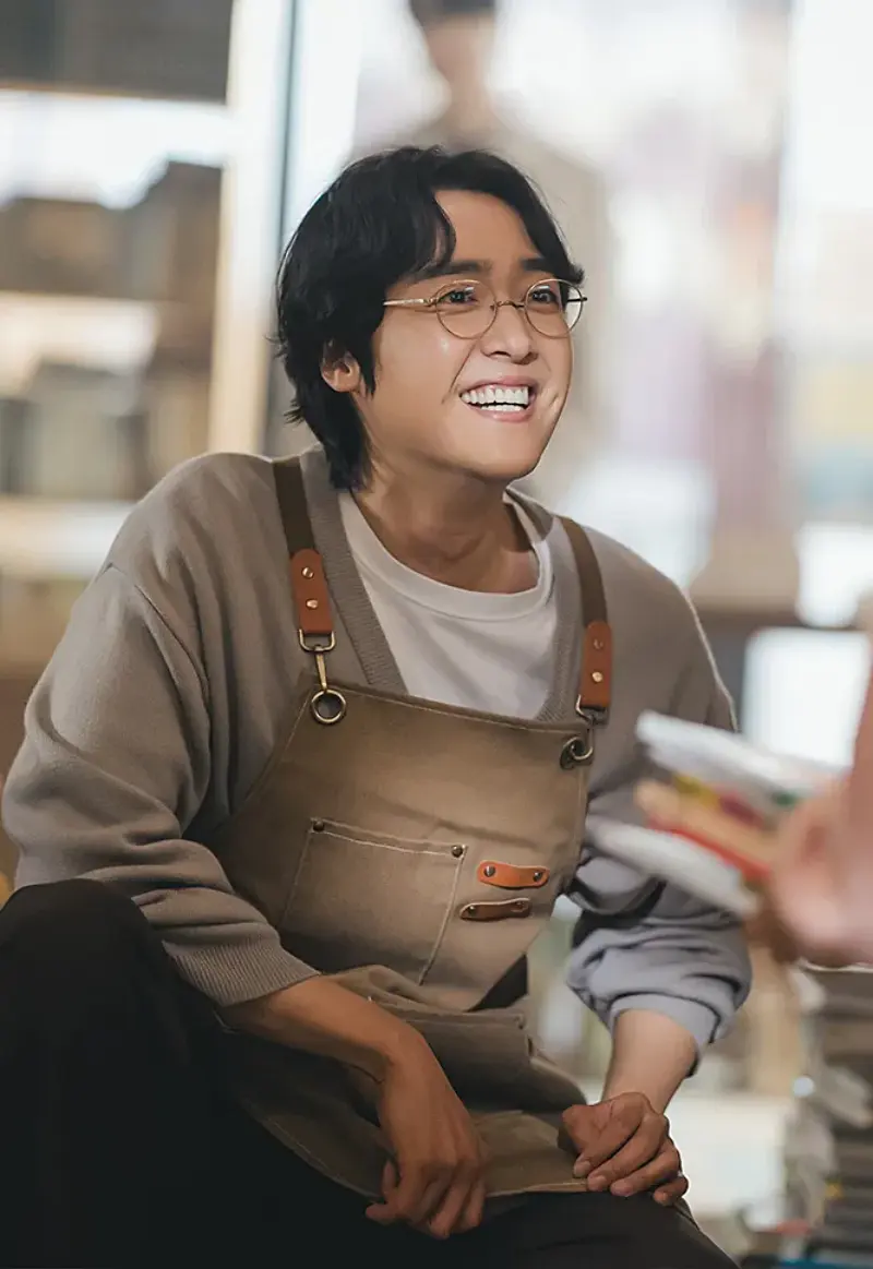 나의 완벽한 비서에서 이강석 역을 연기하는 이재우