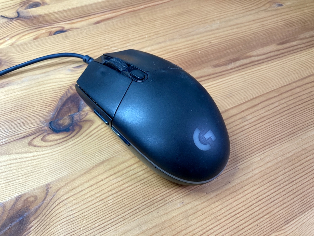 G102 게이밍 마우스 본체