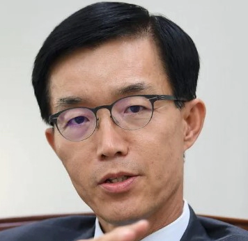 방문규 수원병 총선 출마 상황 재산 프로필 | 라이벌 김용남 국민의힘 탈당 상황