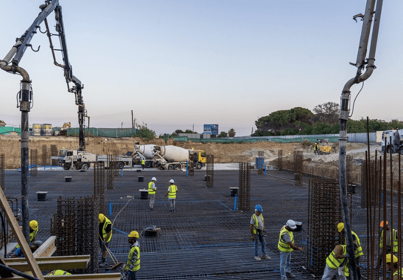 콘크리트 타설 장면