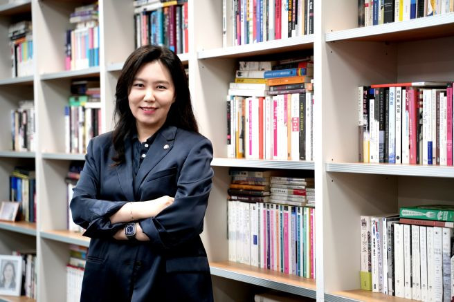 강유정 국회의원 남편 이혼설