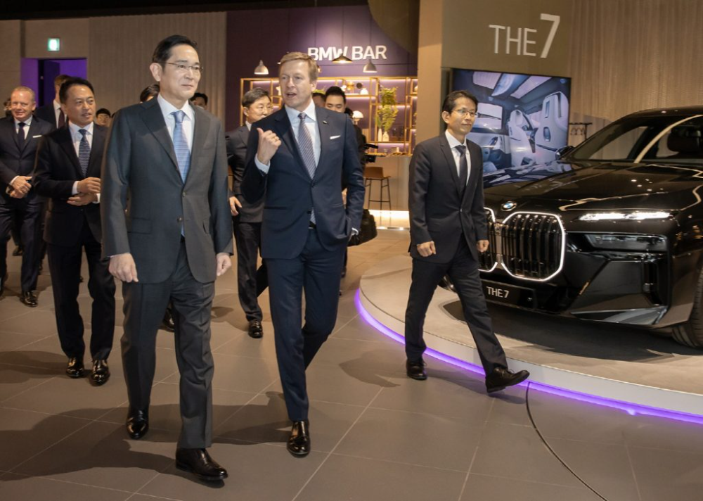 삼성 과 BMW i7 전기차 협력 강화