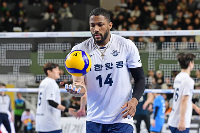 요스바니 이탈. 대한항공, 카일 러셀 영입으로 포스트시즌 준비