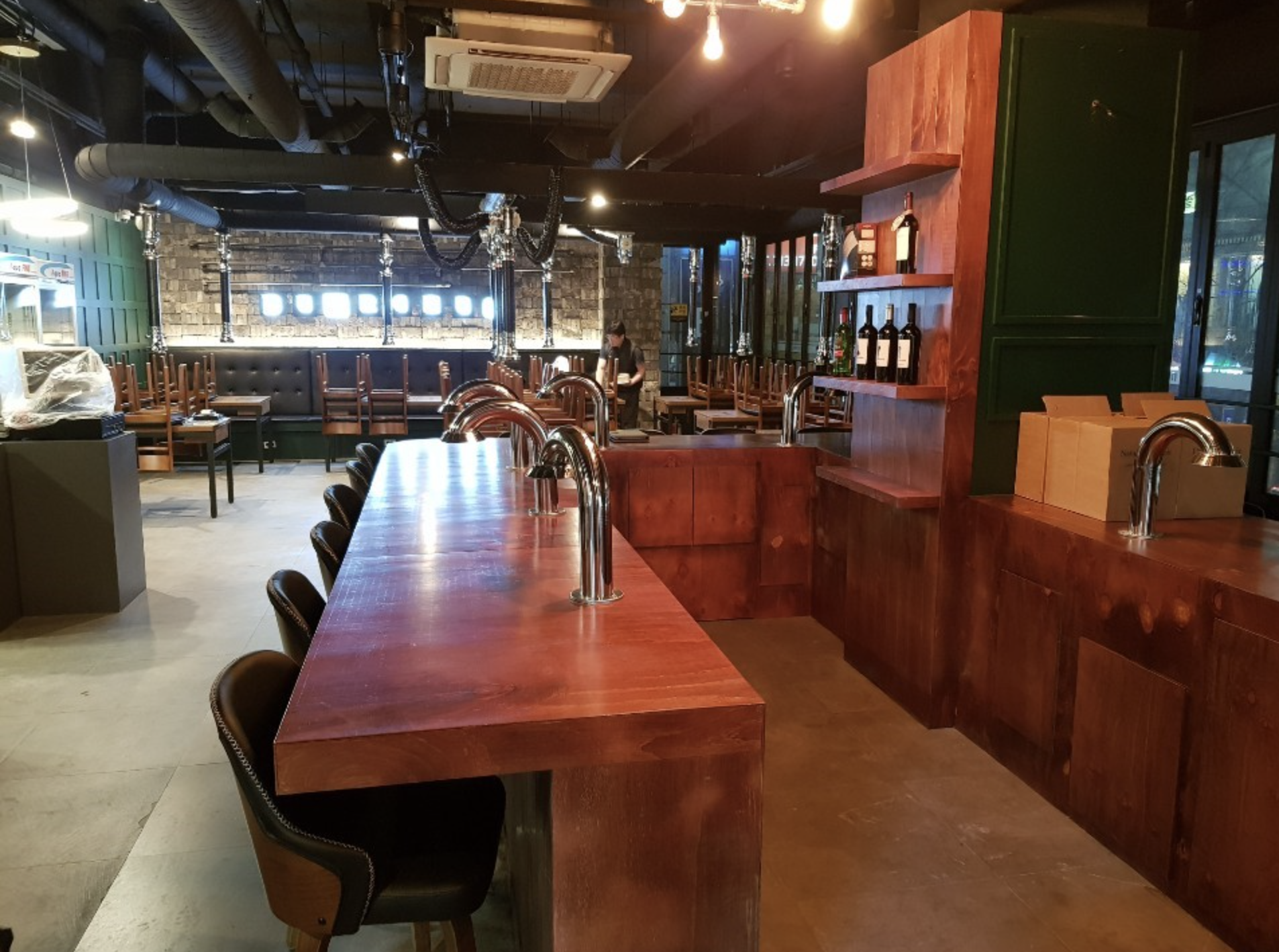 한점의희열-수내돈-매장내부