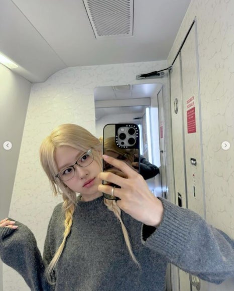 긱시크 룩 안경 패션 의미 블랙핑크 로제