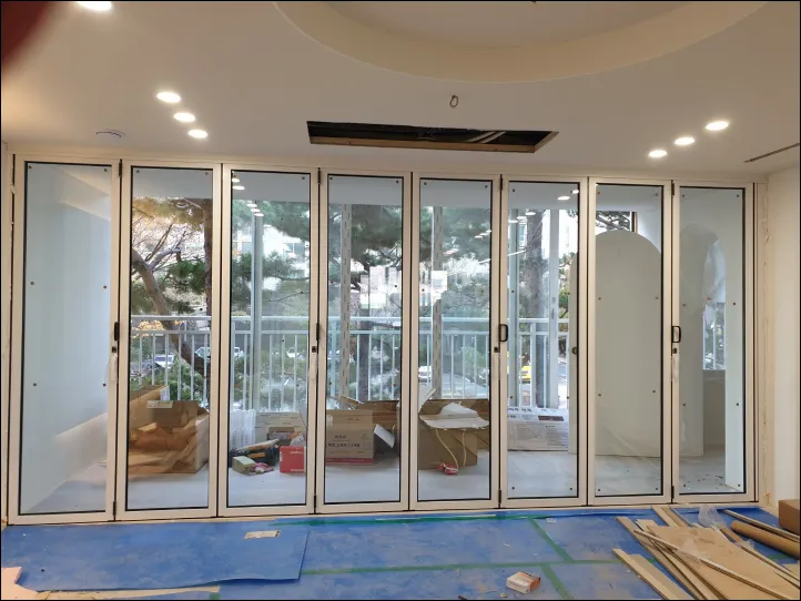 폴딩도어 시공완료