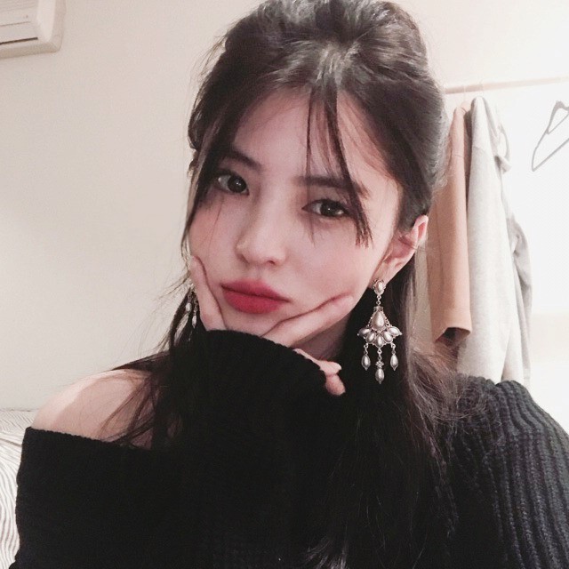 한소희 프로필 다리 과거 레전드 키 엄마 가족 키 집안 부모 인스타