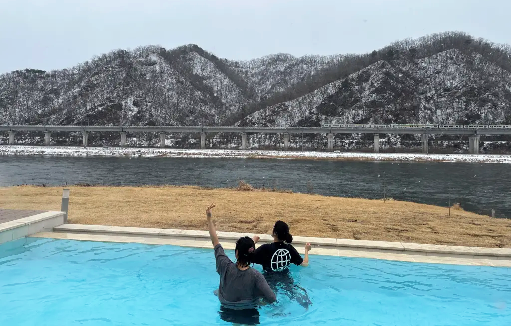 춘천-유유자적-수영장
