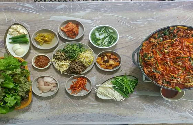 지리산천왕봉의집식당펜션