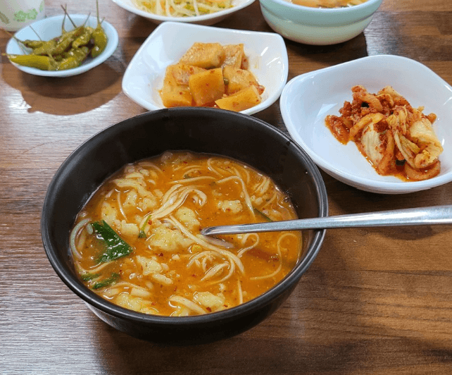 생생정보 요즘뜨는Top3 보양면요리 영동 어탕국수 어죽 맛집 가선식당 
