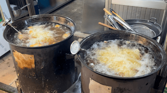 생생정보 가마솥 치킨 경주 맛집