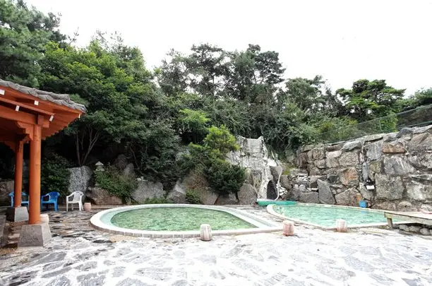 율암온천-노천탕