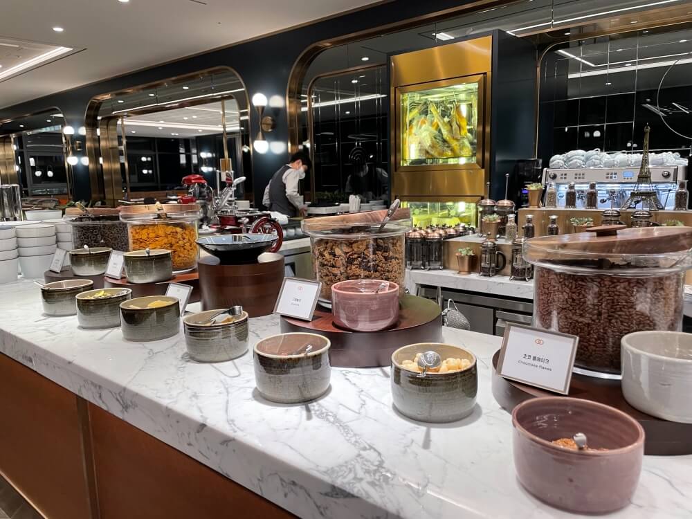 서울 잠실 소피텔 페메종 - 시리얼 및 요거트 코너