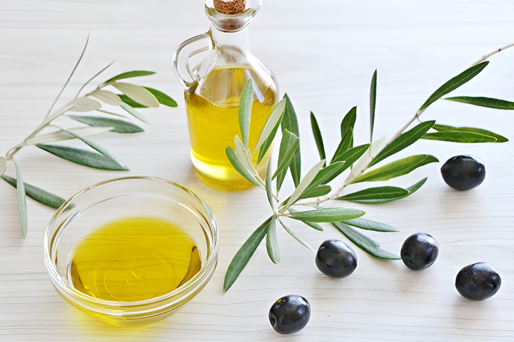 올리브오일을-담은-병