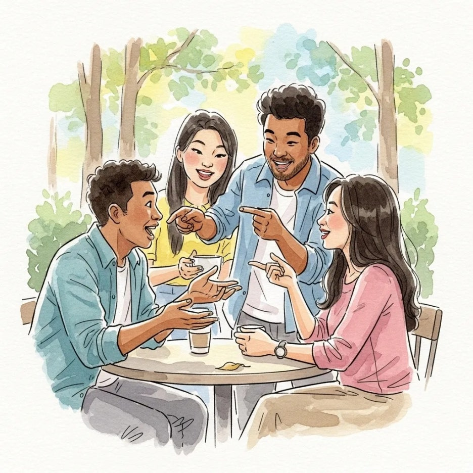 센트럴씨에 대해 이야기 나누는 팬들의 모습