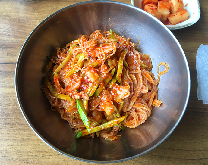 산성민속집-비빔국수