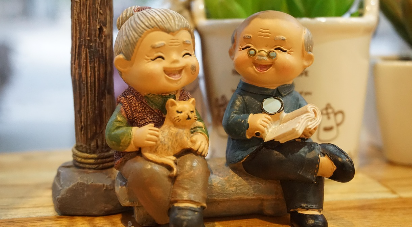 노부부 인형