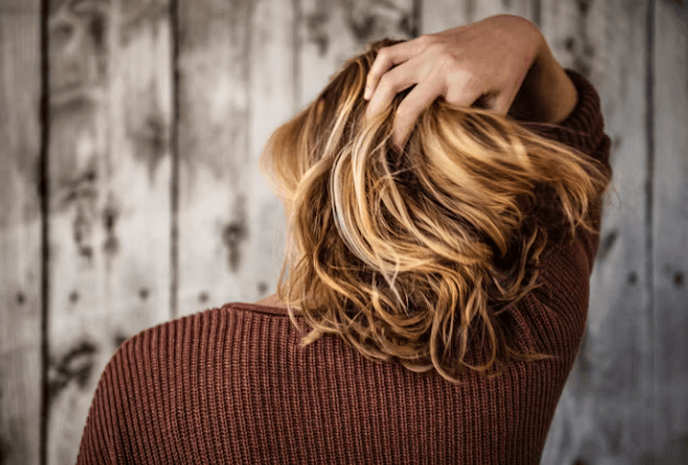 탈모 초기 증상 자가 진단: 모발 건강 대응 전략