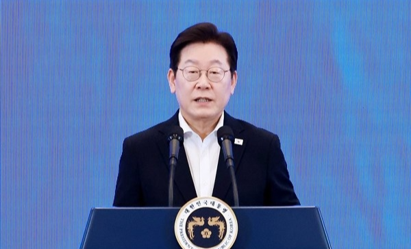 발언의 시작: '굴종적 사고'가 의미하는 것