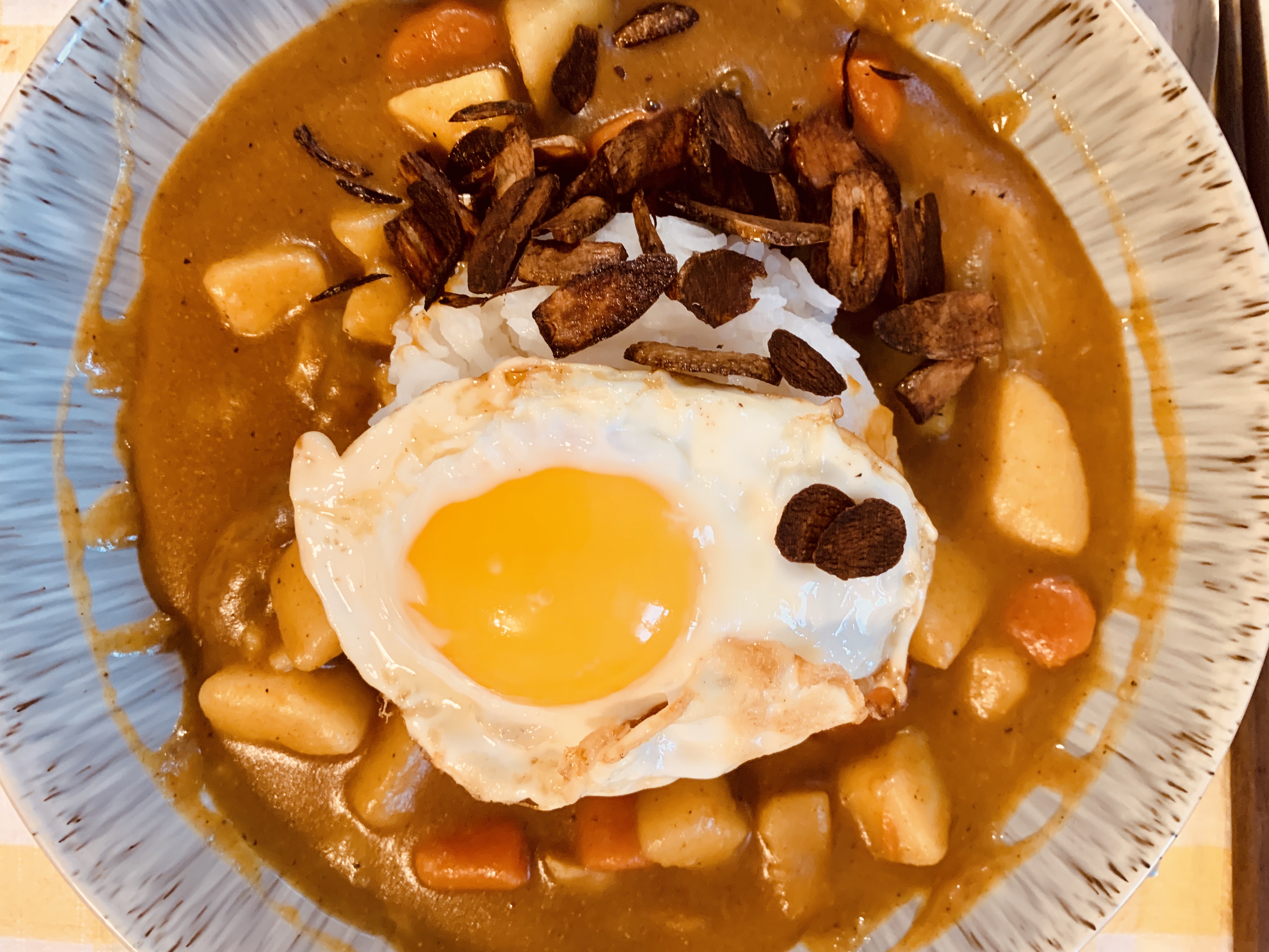 Bowl-Rice-Egg-Curry-Scene