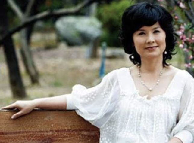 여배우 김혜정