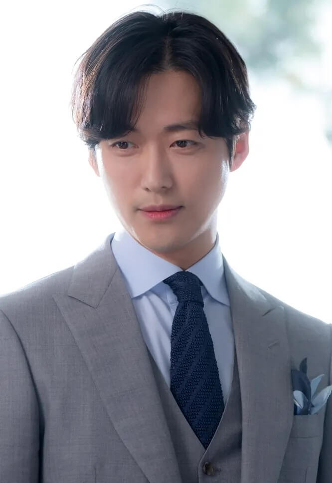 훈남정음의 주인공 남궁민의 대표 홍보 포스터입니다. 강훈남 역을 맡았습니다.