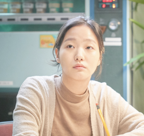 김고은: 스크린과 브라운관을 넘나드는 빛나는 별