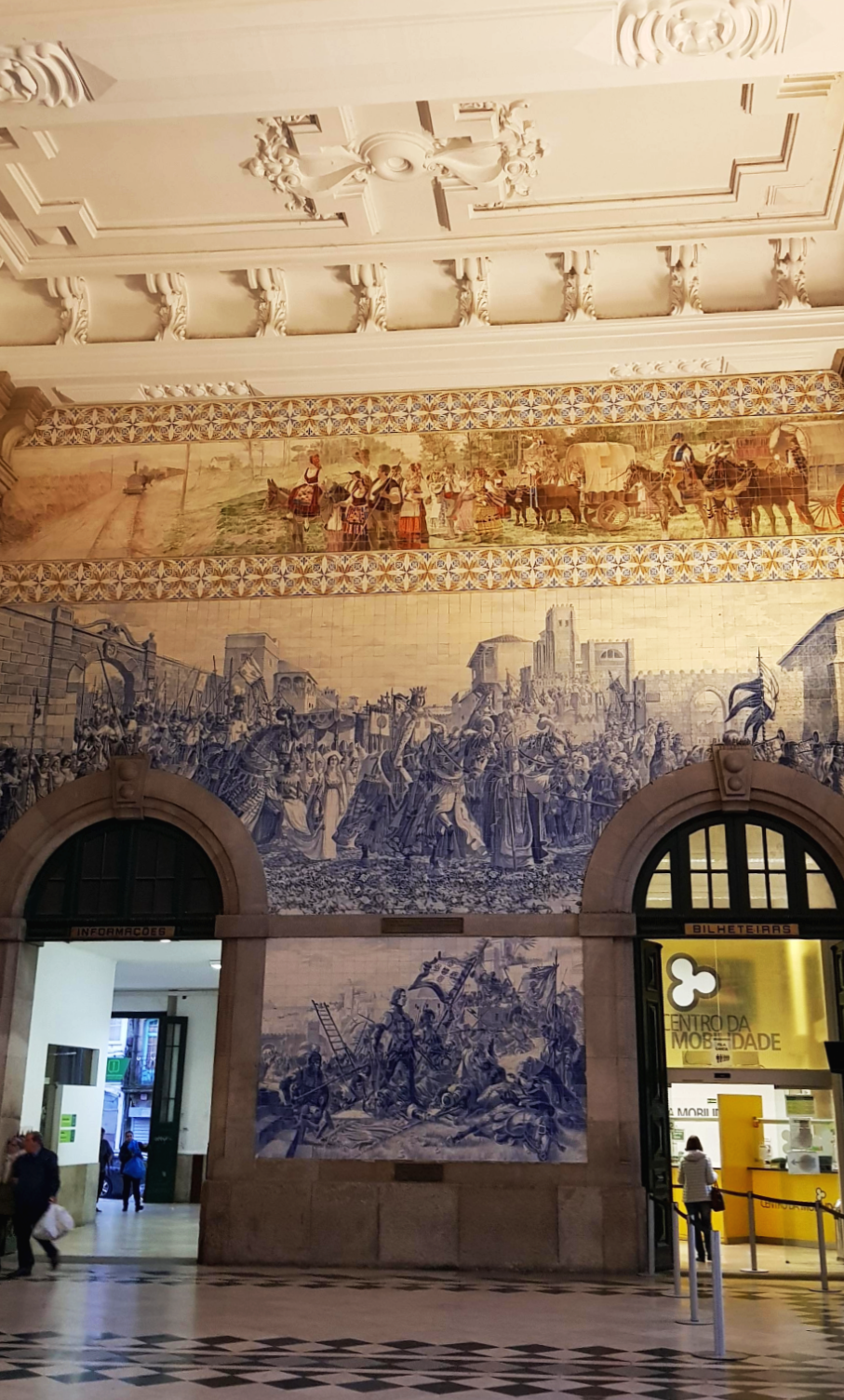 포르투갈 포르토 상 벤투역 우측 벽화