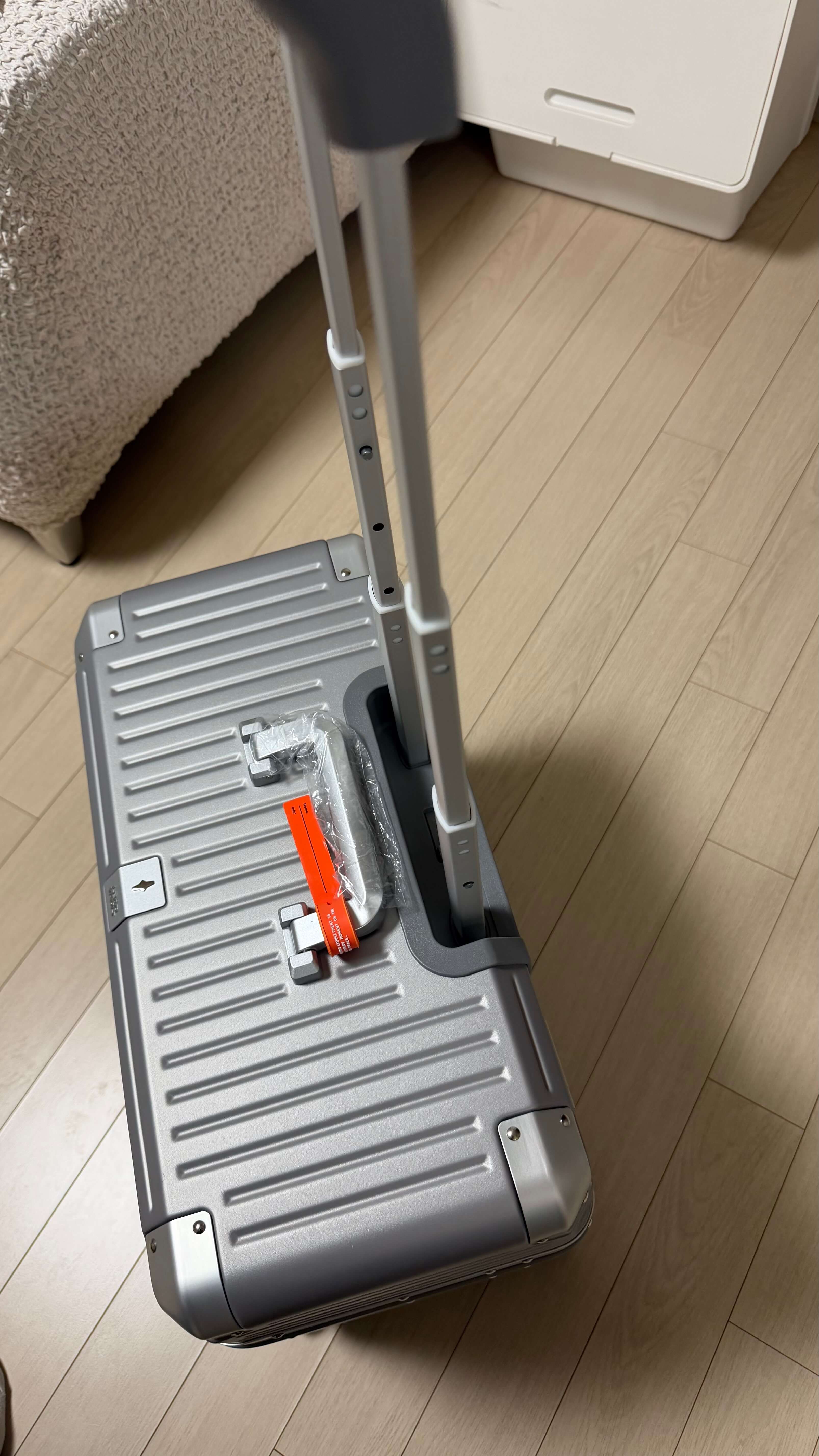 리드볼트 캐리어 플랩