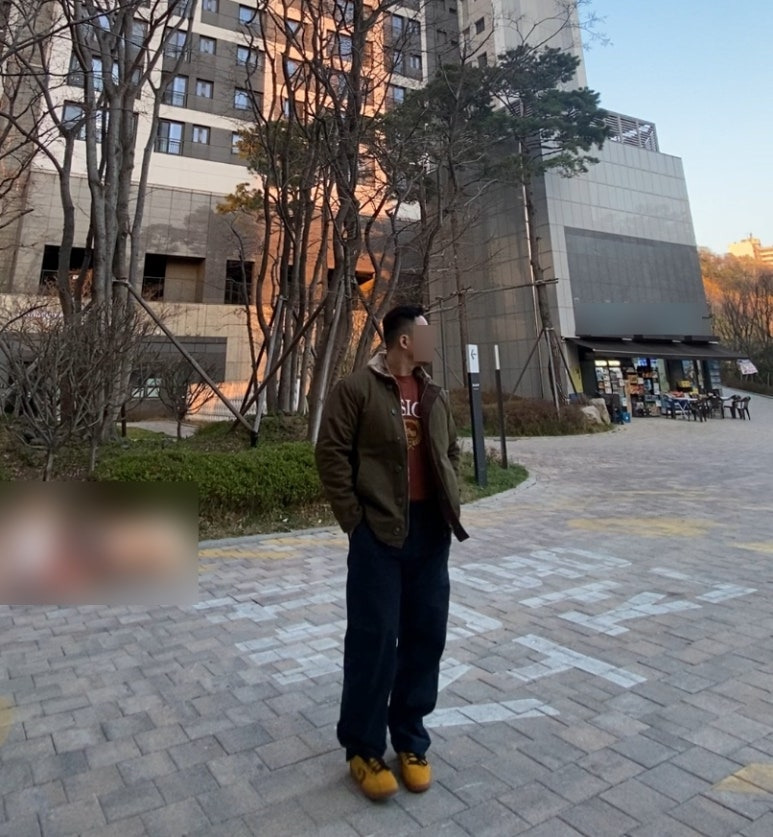 데일리룩('26. 4. 9.)프리즘웍스 덱자켓 EDGAR N-1, 비전스트릿웨어 빈티지티셔츠, 무신사스탠다드 레플리카 퍼티그팬츠 오어슬로우st, 컨버스 올스타 클래식 트레이너 옥스