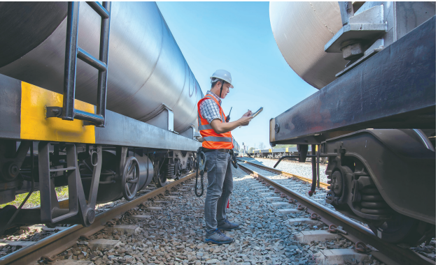 철도기관차·전동차정비원-하는일-업무환경-되는법-학과-전망
