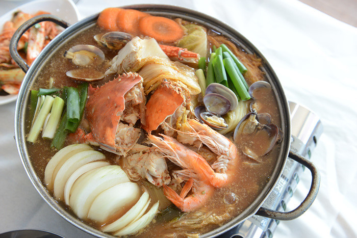 SBS 생방송 투데이 3492회 2024년 3월 15일 태안 꽃게 한 상 딴뚝식당 게국지