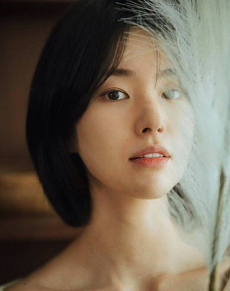 배우-하영