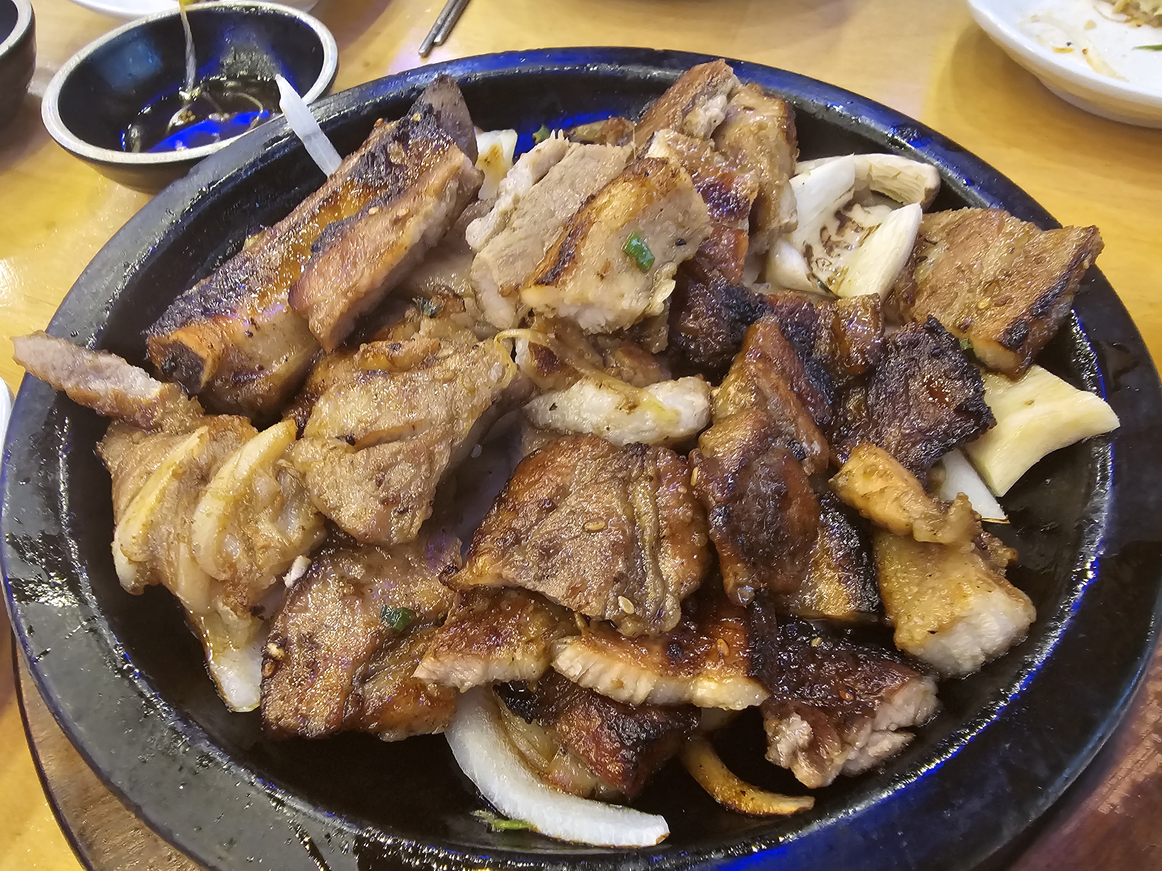 인천_계양구_효성동_홍가명가궁석갈비_돼지석갈비1