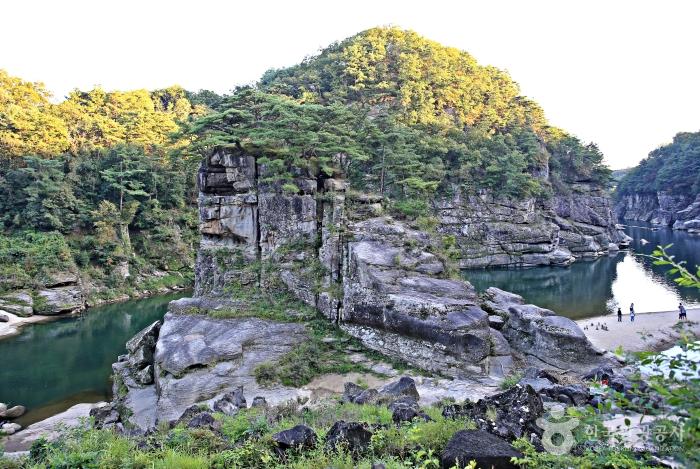 한탄강 주상절리 유네스코 세계문화유산 현무암 협곡 지질공원