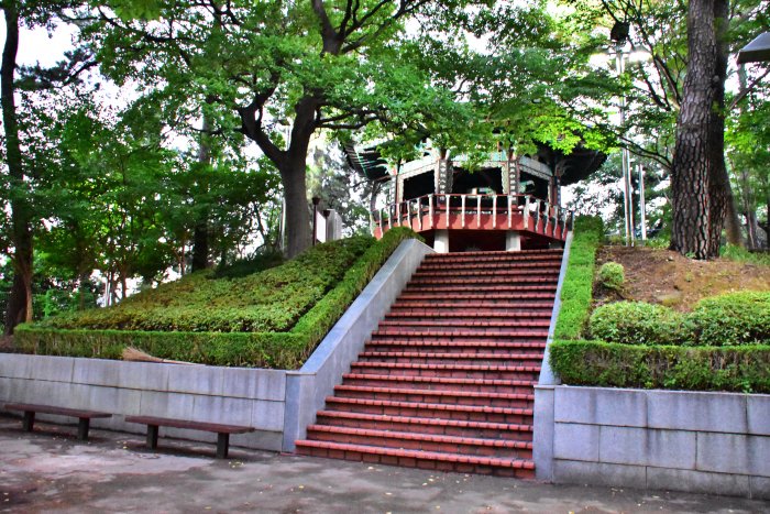 망미동의 정과정 유적지