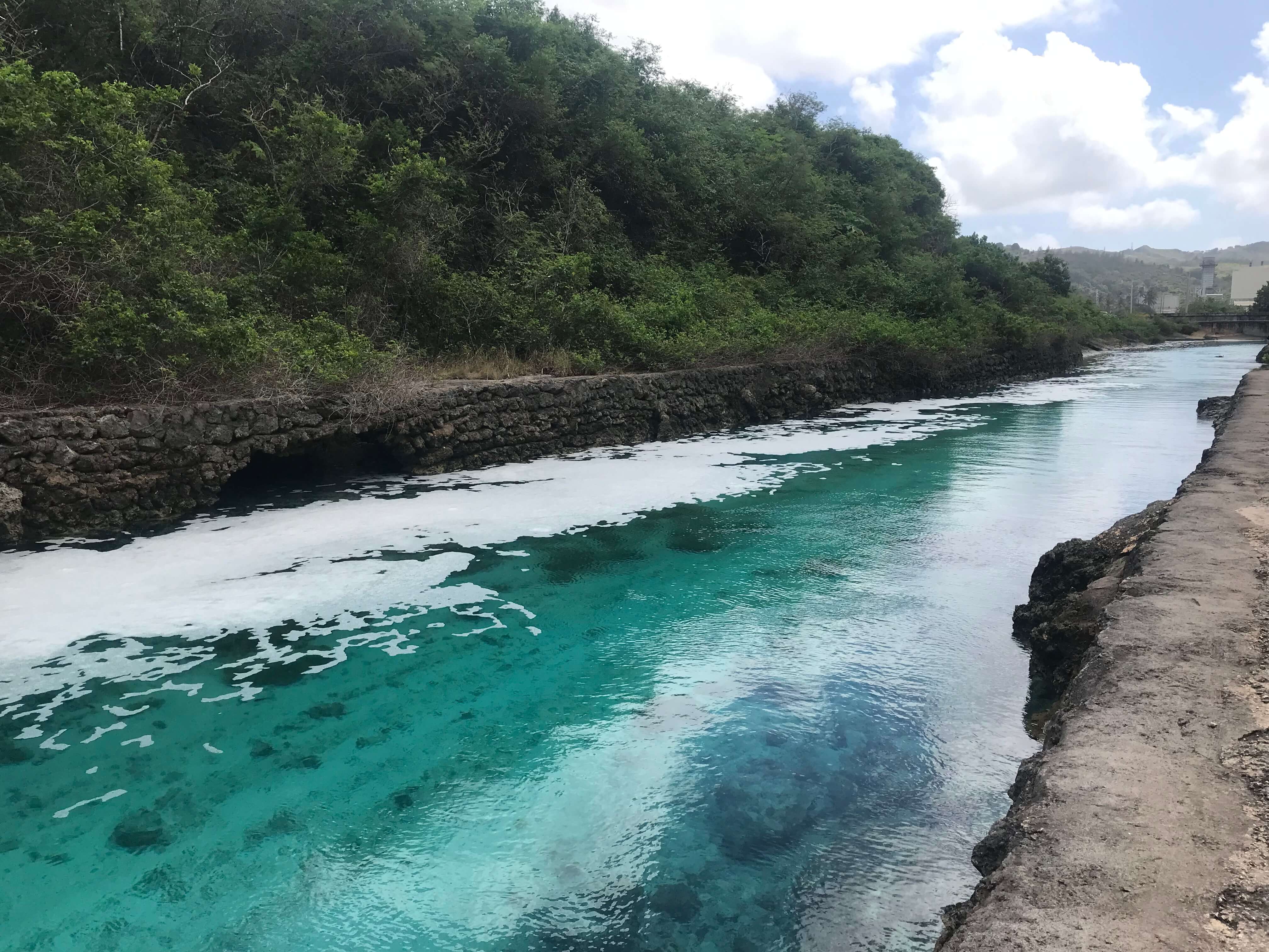 괌 에메랄드 밸리