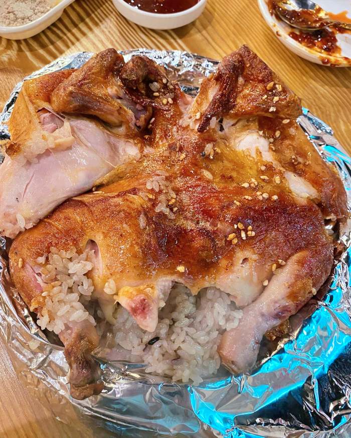 백반기행 안재모 편 장작구이 통닭 참나무 찹쌀 누룽지 열무김치 어묵탕 잔치국수 막국수 고양 서오릉 맛집 소개