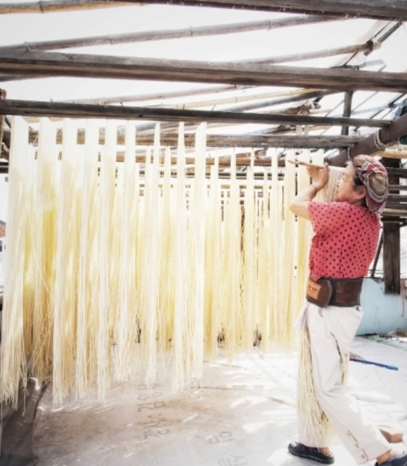한국인의밥상-임실-국수공장-백양국수-노부부-자연건조국수