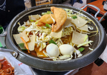 핸썸가이즈 신당동 떡볶이&닭발 맛집