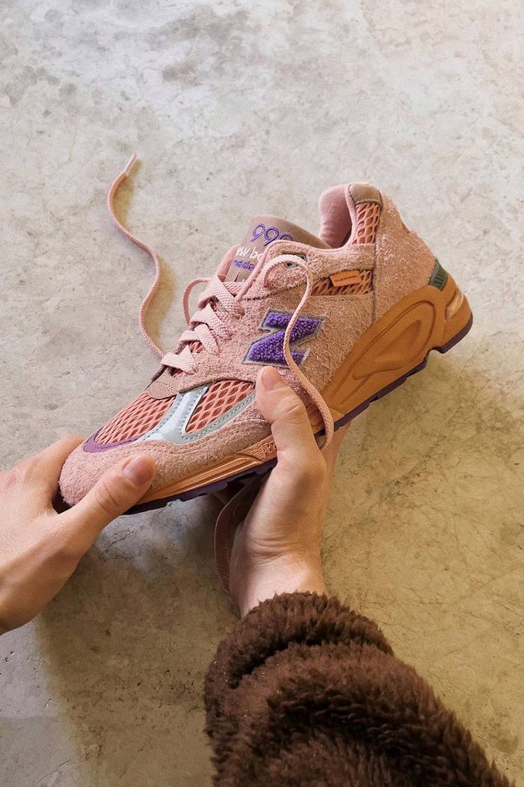 뉴발란스-990v2-스니커즈-살레헤벰버리-협업-패션