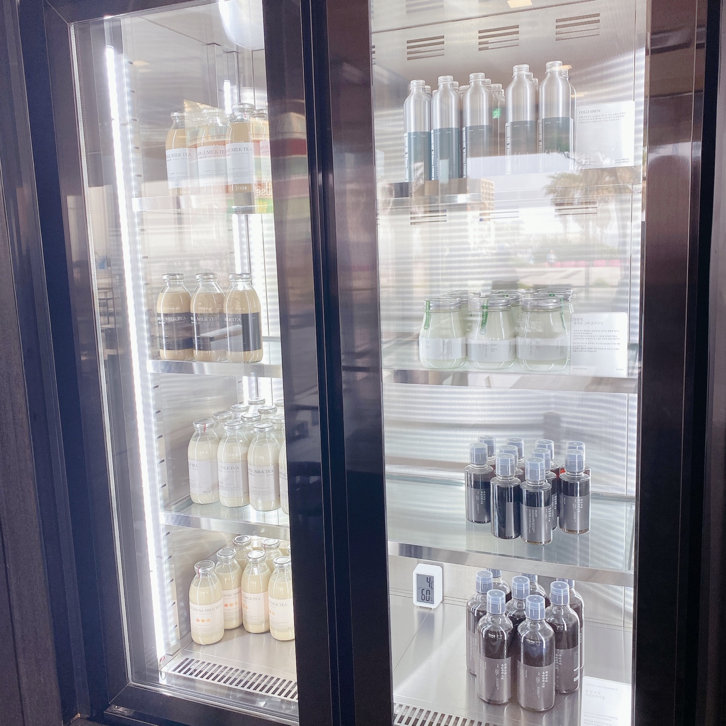 제주 이호테우 도두추억애거리 오션뷰 밀크티맛집 카페 진정성 종점