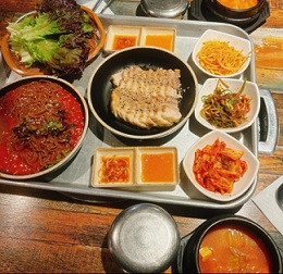 보쌈정식-6천원