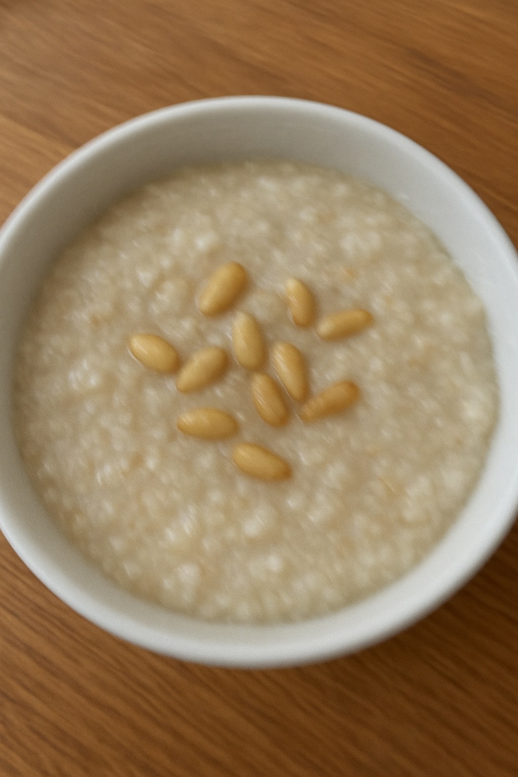 찹쌀과 잣으로 만든 잣죽