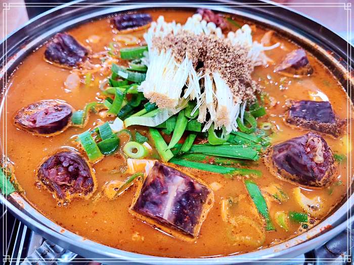 6시 내고향 여행 가볼만한 곳, 단양 구경시장 마늘 순대 맛집